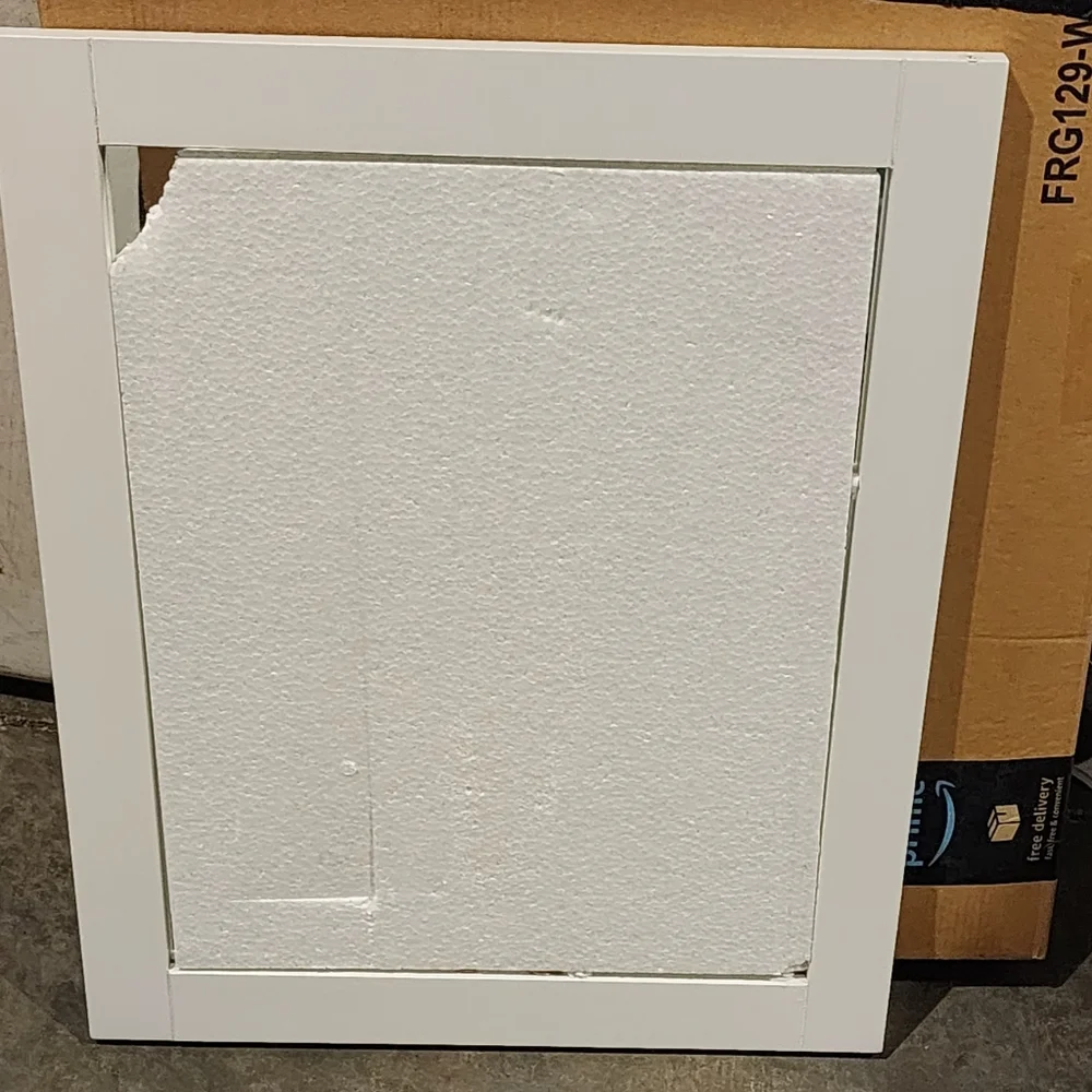Haotian White Wall Mounted BathroomMirror with Shelf